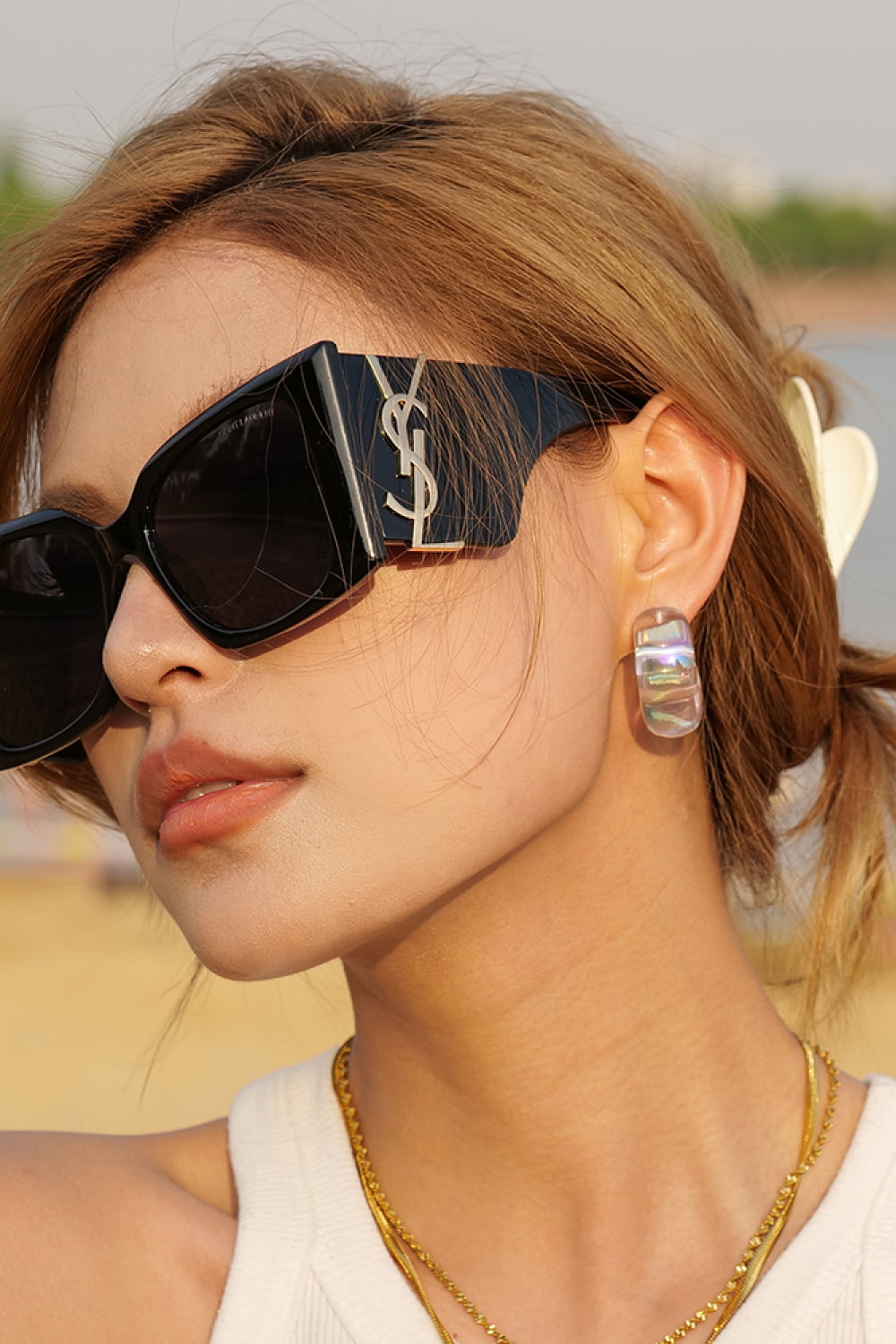 Sorisa Resin C-Hoop Earring